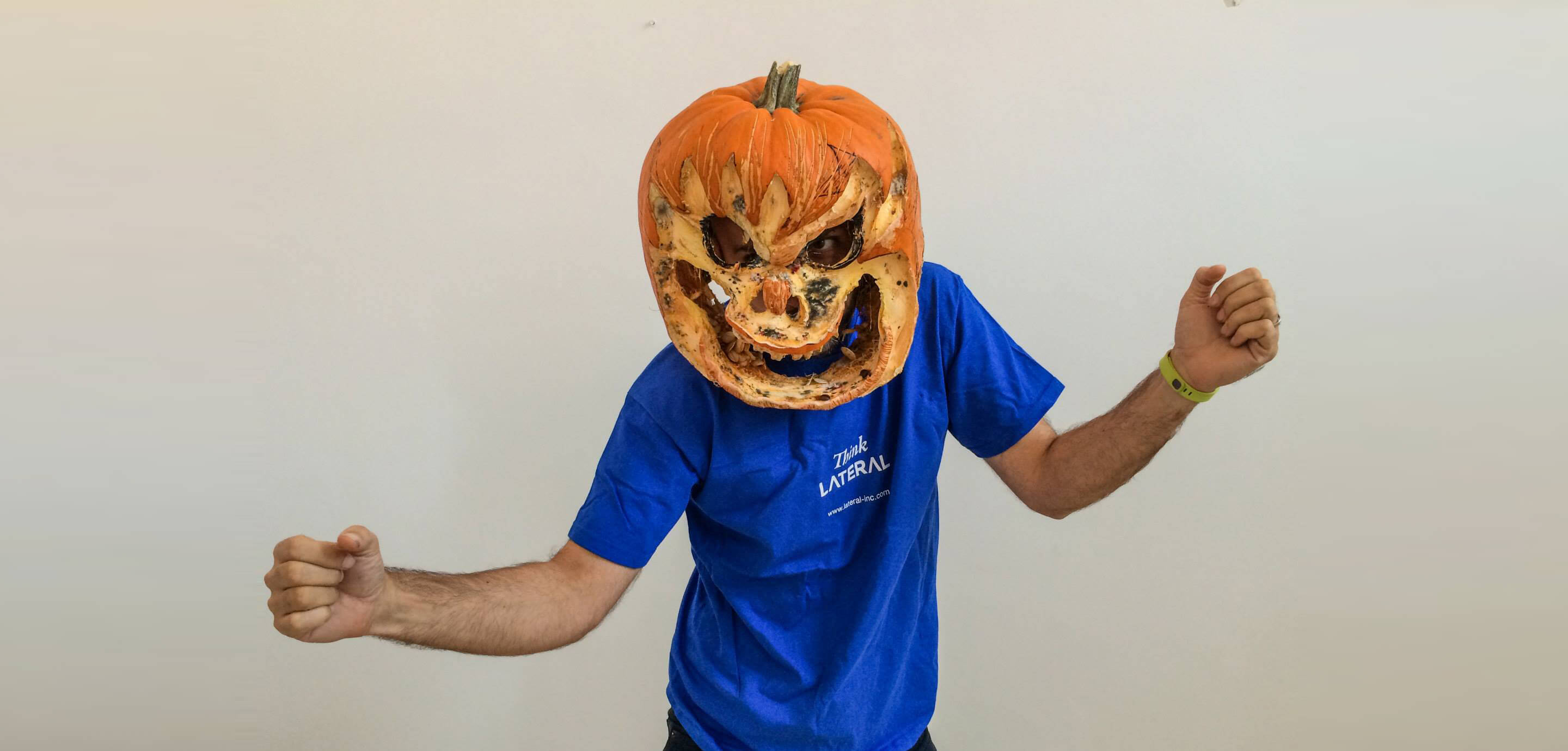 Office - Mures - Taking your Halloween work to the extreme - wear your carved pumpkin